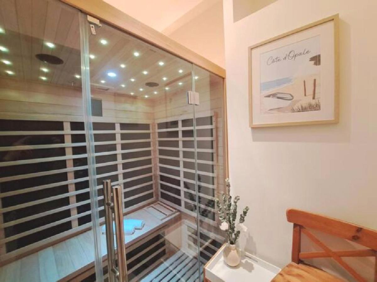 Le Jules Verne - Idealement Situe Avec Sauna Calais Buitenkant foto